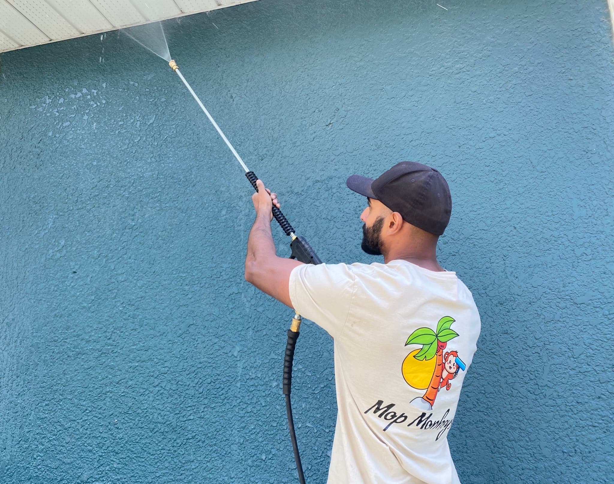 Pressure washing Calgary — home exterior power washing